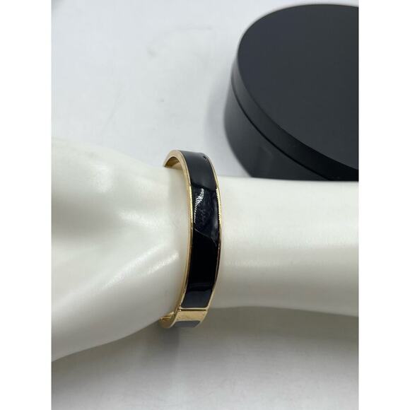 Kate Spade Hole Punch Spade Black Gold Cutout Spade Hinge Bangle - Picture 10 of 11